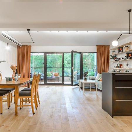 Lumina Apartment With Balcony Overlooking The Park Lodz  Luaran gambar