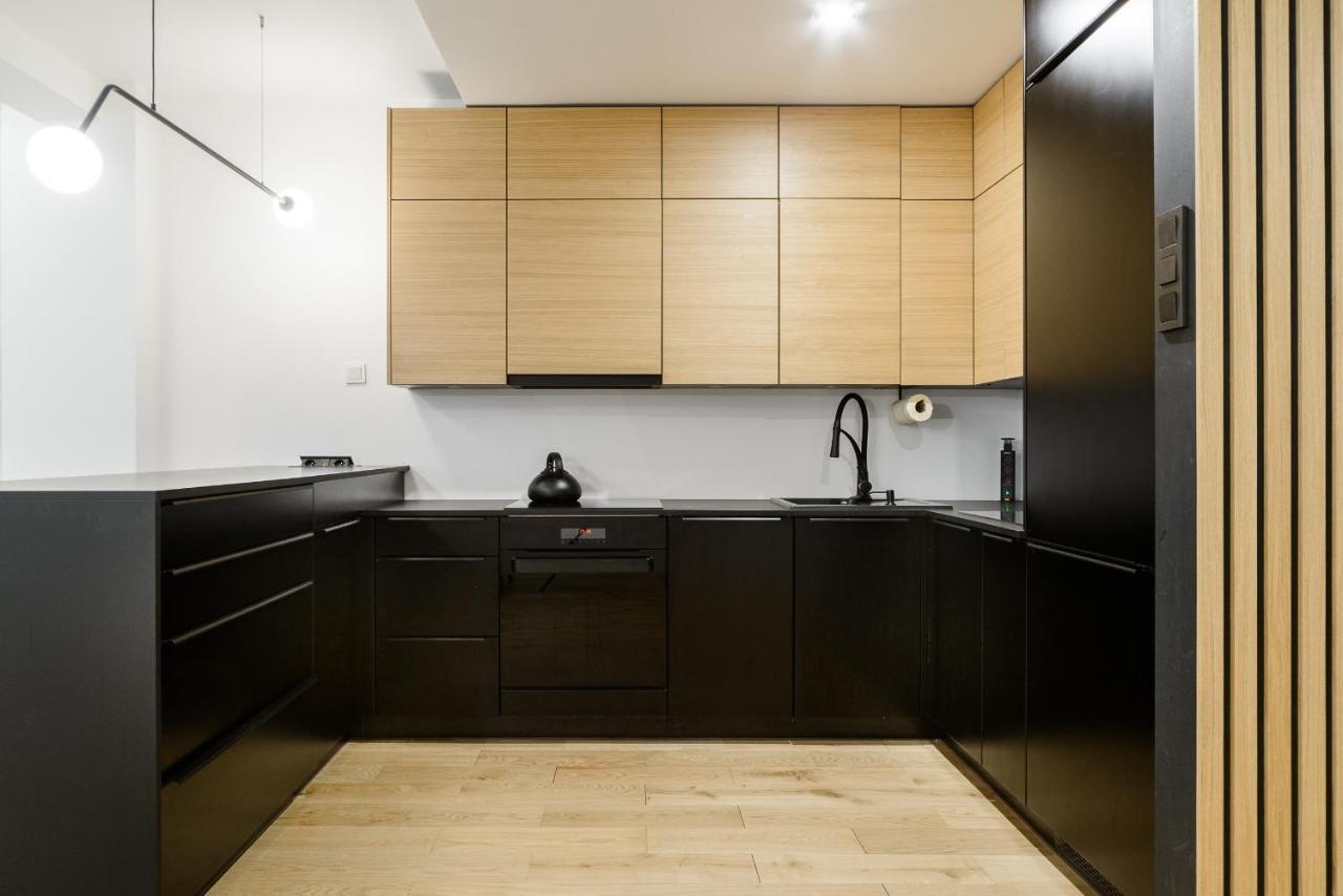 Lumina Apartment With Balcony Overlooking The Park Lodz  Luaran gambar